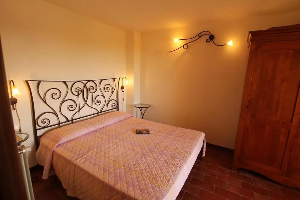 Appartamento Casa Sara Con Wifi E Piscina Comune, A Soli 2 Km Dal Mare Cecina